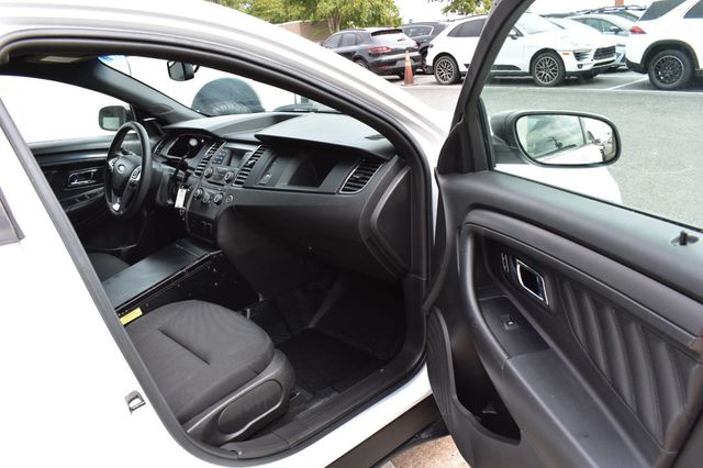 2018 Ford Taurus SEL AWD - 23087890 - 16