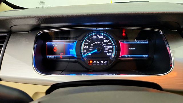 2018 Ford Taurus SEL FWD w/ SYNC 3, Navigation & Heated Leather - 23057893 - 13