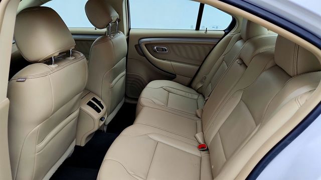 2018 Ford Taurus SEL FWD w/ SYNC 3, Navigation & Heated Leather - 23057893 - 19