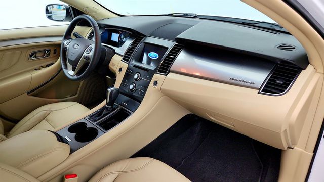 2018 Ford Taurus SEL FWD w/ SYNC 3, Navigation & Heated Leather - 23057893 - 23