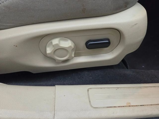 2018 Ford Taurus SE Sedan 4D - 22951454 - 18