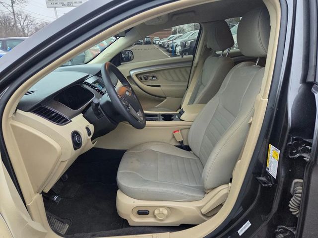 2018 Ford Taurus SE Sedan 4D - 22951454 - 1