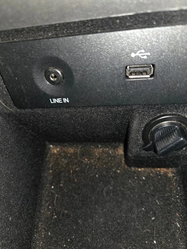 2018 Ford Taurus SE Sedan 4D - 22951454 - 19