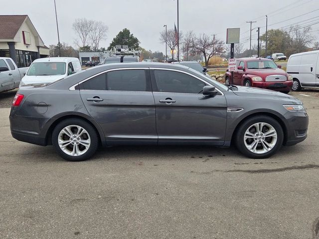 2018 Ford Taurus SE Sedan 4D - 22951454 - 2