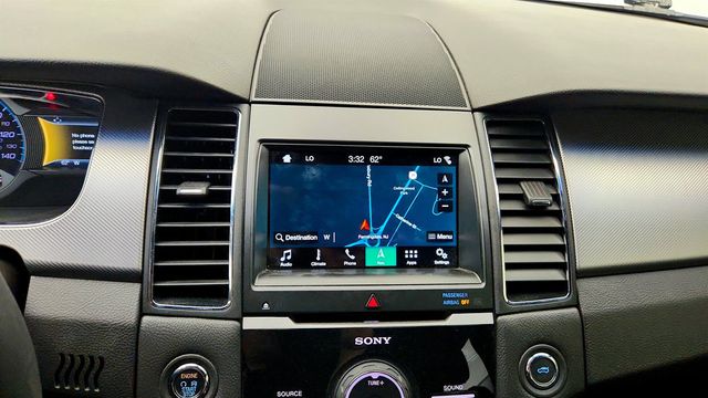 2018 Ford Taurus SHO AWD w/ Driver Assist Pkg, Power Moonroof & Voice Navigation - 23023594 - 18