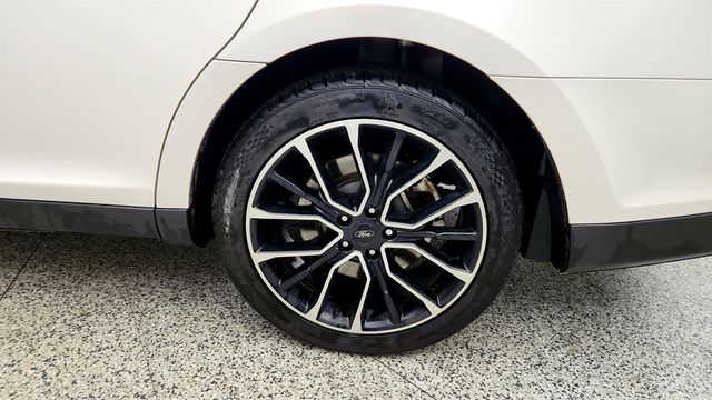 2018 Ford Taurus SHO AWD w/ Driver Assist Pkg, Power Moonroof & Voice Navigation - 23023594 - 8