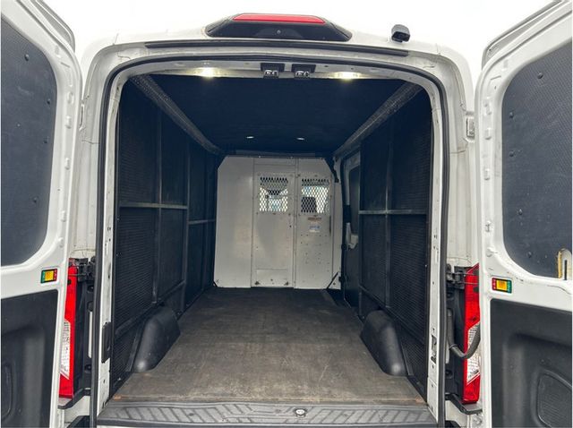 2018 Ford Transit 150 Van 150 MEDIUM ROOF CARGO BACK UP CAM CLEAN - 23037674 - 17