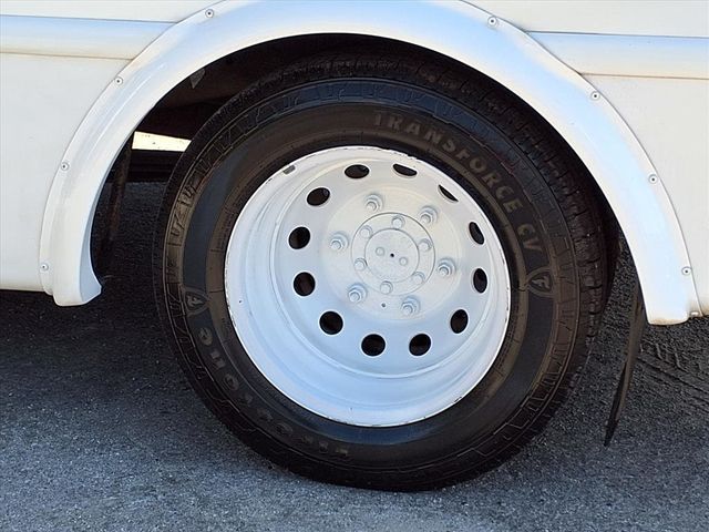 2018 Ford Transit Cutaway T-350 DRW 138" WB 10360 GVWR - 22930935 - 39