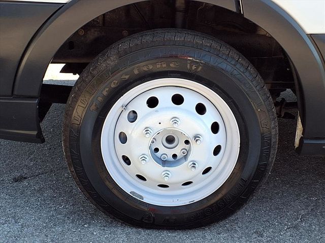 2018 Ford Transit Cutaway T-350 DRW 138" WB 10360 GVWR - 22930935 - 40