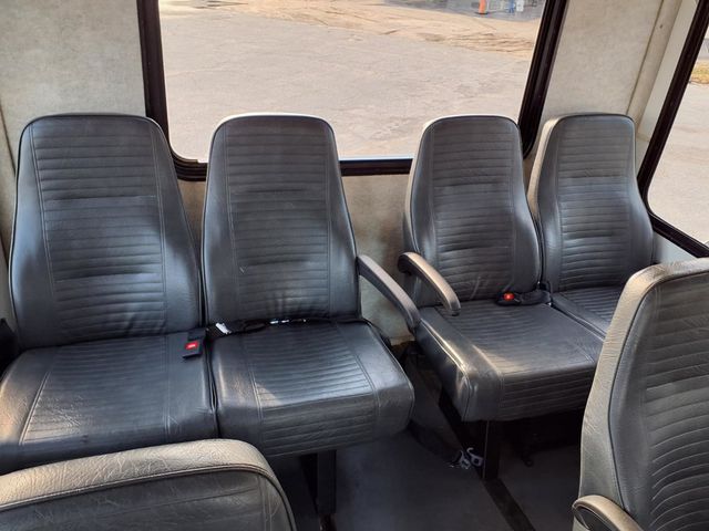 2018 Ford Transit Cutaway T-350 DRW 138" WB 10360 GVWR - 22985223 - 13