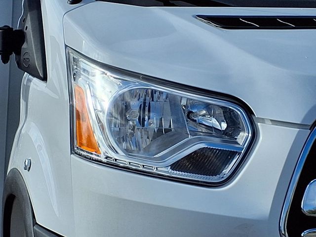 2018 Ford Transit Cutaway T-350 DRW 138" WB 10360 GVWR - 22985223 - 1