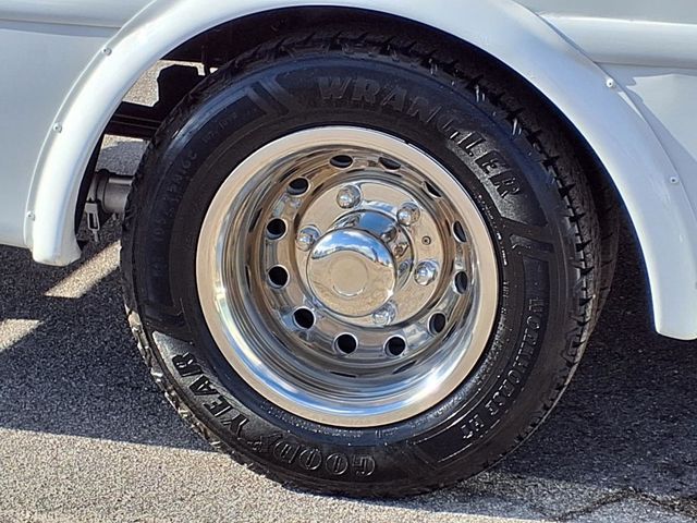 2018 Ford Transit Cutaway T-350 DRW 138" WB 10360 GVWR - 22985223 - 34