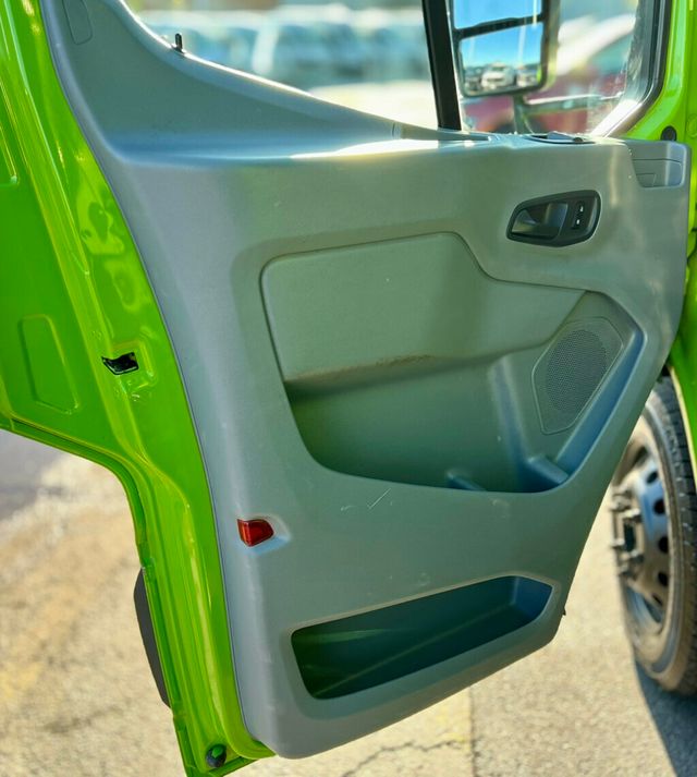 2018 Ford Transit Cutaway T-350 DRW 156" WB 10360 GVWR - 22871767 - 16