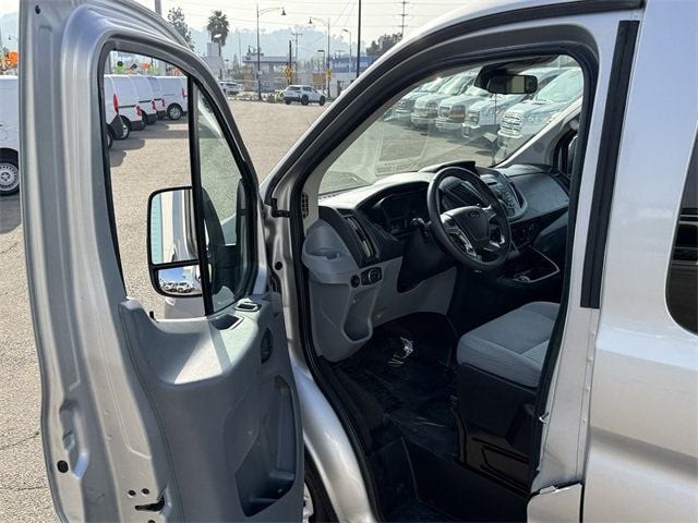 2018 Ford Transit Passenger Wagon T-150 130" Low Roof XLT Swing-Out RH Dr - 22723085 - 45