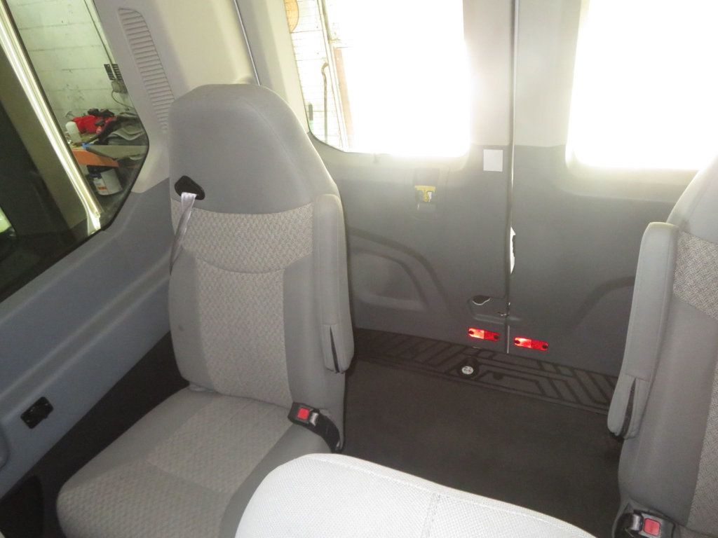 2018 Ford Transit Passenger Wagon T150 MED ROOF XLT EXTAR CLEAN PASSENGER 2 OWNER  - 23065220 - 22