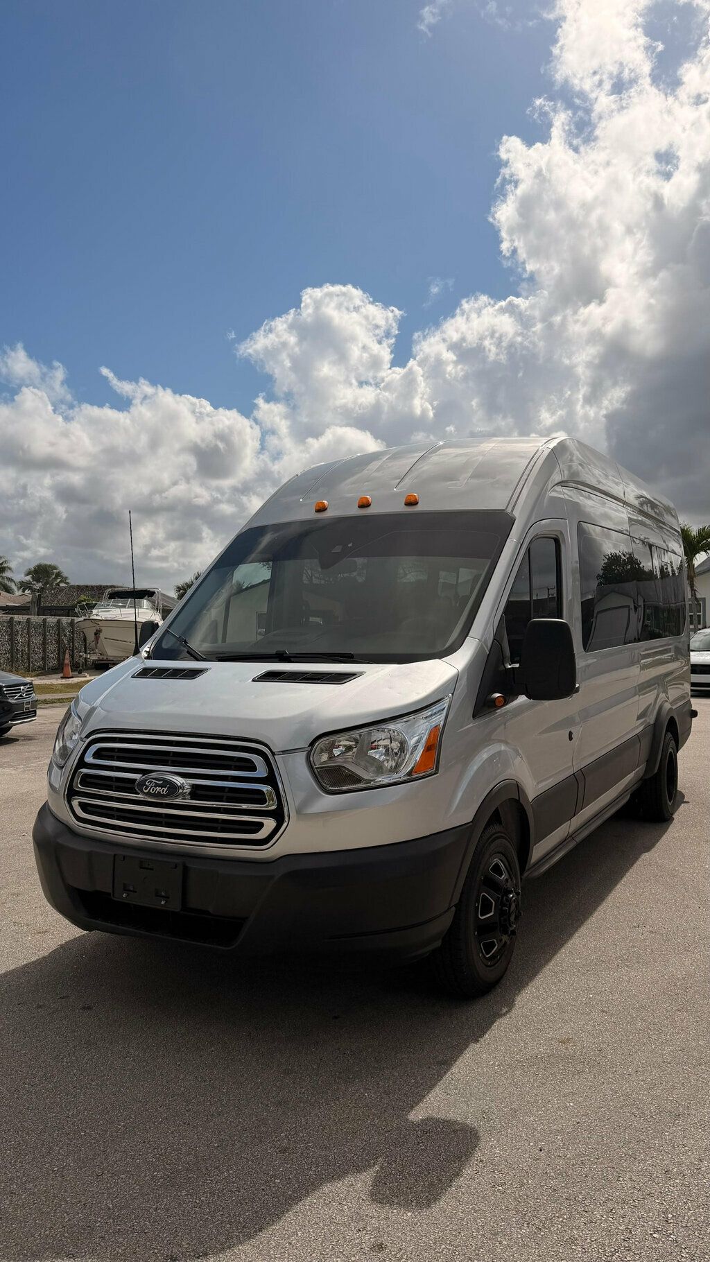 2018 Ford Transit Passenger Wagon T-350 148" High Roof XLT Sliding RH Dr - 22995704 - 2