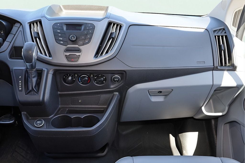 2018 Ford Transit Passenger XL Van photo 19
