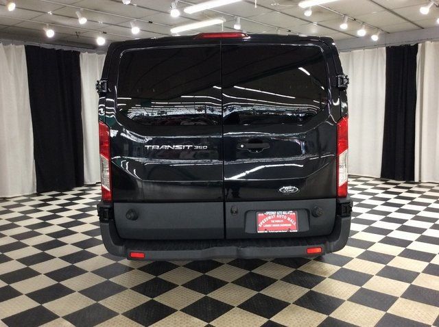 2018 Ford Transit Passenger XL Van photo 4