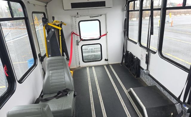 2018 Ford Transit T350 Wheelchair Van For Adults Medical Transport Mobility ADA Handicapped - 22955019 - 4