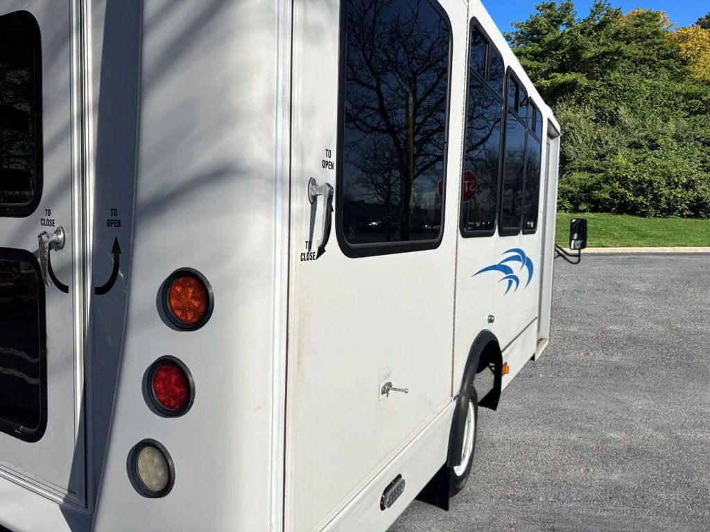 2018 Ford Transit T-350HD Wheelchair Van For Adults Medical Transportation & NEMT Transportation - 22955021 - 10