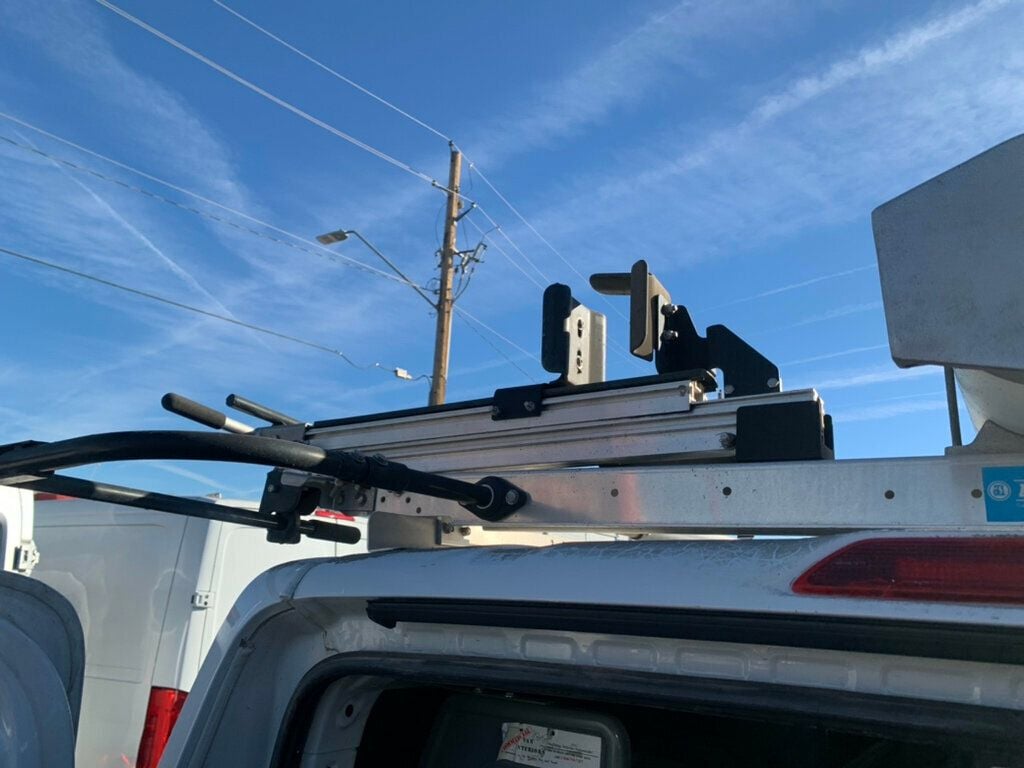 2018 Ford Transit Van T-150 130" Low Rf 8600 GVWR Swing-Out RH Dr - 22972683 - 6