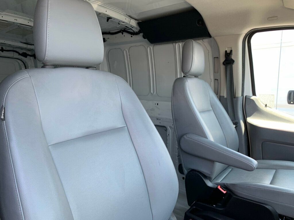2018 Ford Transit Van T-150 130" Low Rf 8600 GVWR Swing-Out RH Dr - 23046245 - 31