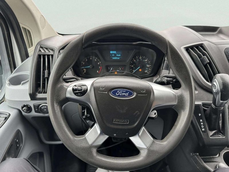 2018 Ford Transit Van T-150 130" Low Rf 8600 GVWR Swing-Out RH Dr - 22997387 - 19