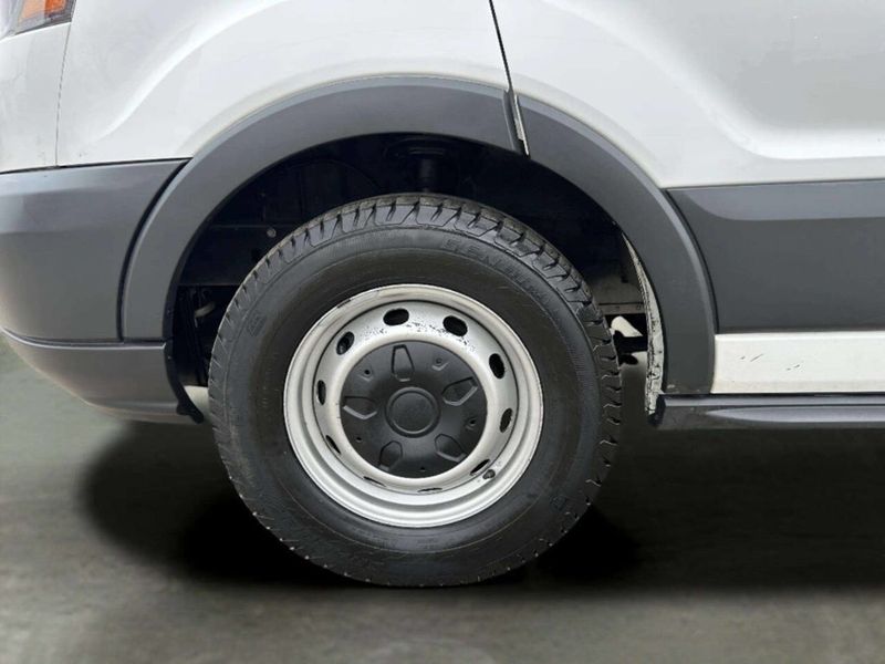 2018 Ford Transit Van T-150 130" Low Rf 8600 GVWR Swing-Out RH Dr - 22997387 - 28