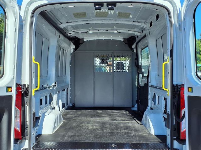 2018 Ford Transit Van T-150 130" Med Rf 8600 GVWR Sliding RH Dr - 22919222 - 21