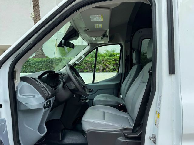 2018 Ford Transit Van T-150 130" Med Rf 8600 GVWR Sliding RH Dr - 23037289 - 18