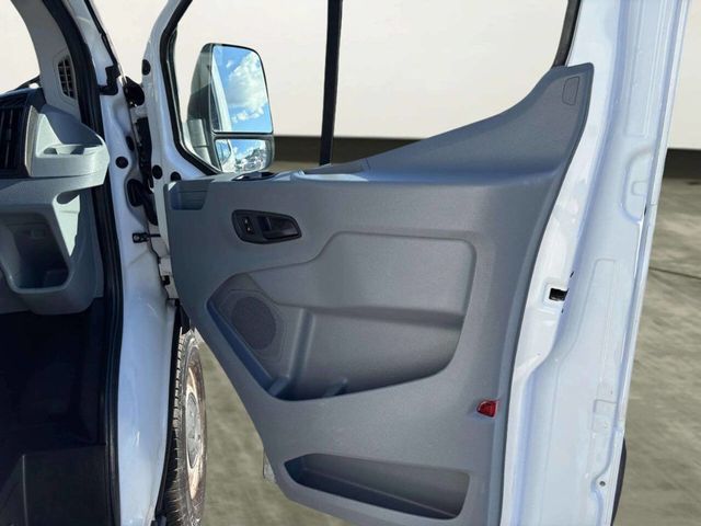 2018 Ford Transit Van T-250 130" Low Rf 9000 GVWR Swing-Out RH Dr - 23040553 - 16