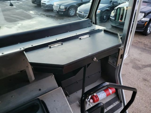 2018 Ford Commercial E350 E350 Cube Van 10' - 22969897 - 23