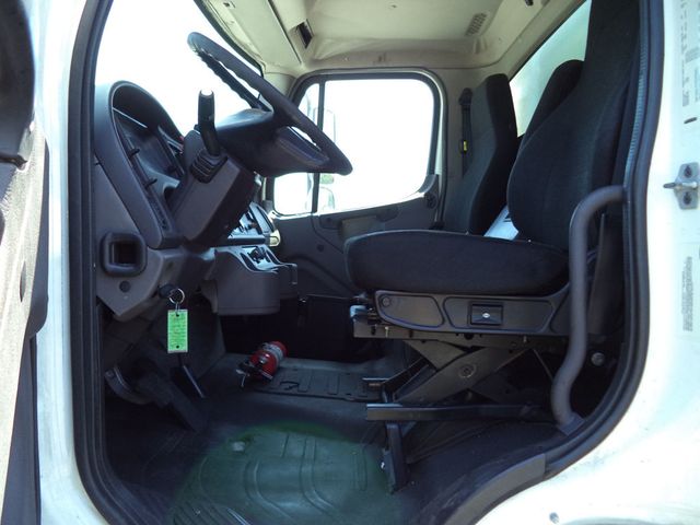 2018 Freightliner Business Class M2 106 w/ 26ft Dry Freight NO CDL Box Truck w/ Lift Gate - 23024735 - 30