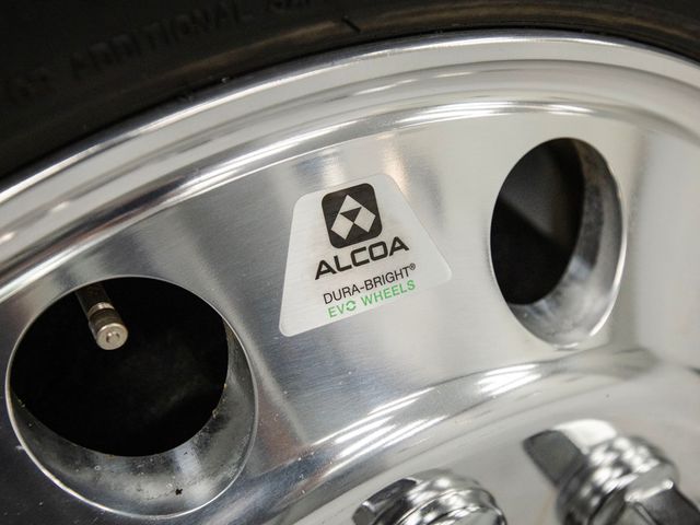 2018 FREIGHTLINER M2 106 Crew Cab - 22930488 - 18