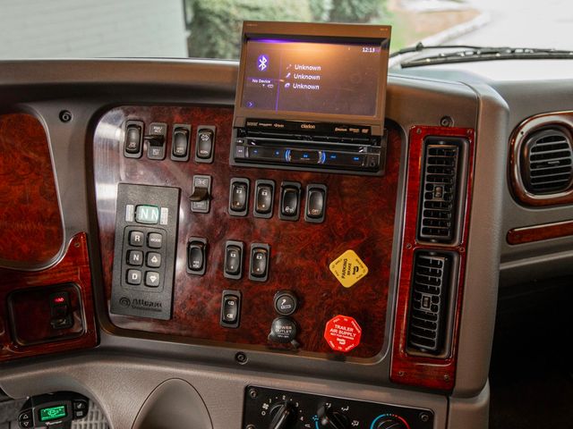 2018 FREIGHTLINER M2 106 Crew Cab - 22930488 - 28