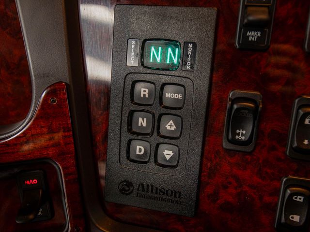 2018 FREIGHTLINER M2 106 Crew Cab - 22930488 - 31