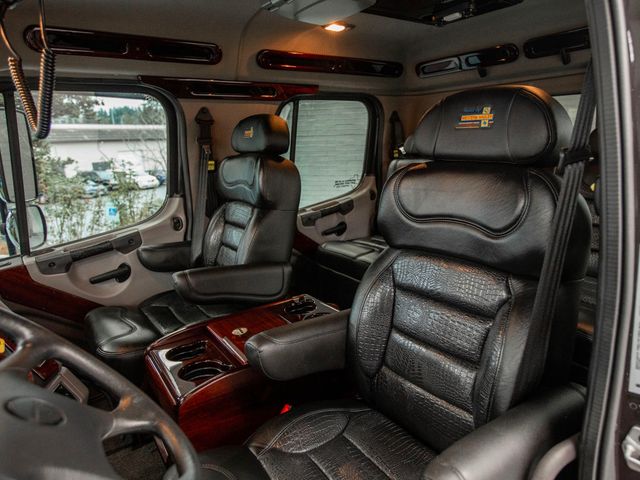 2018 FREIGHTLINER M2 106 Crew Cab - 22930488 - 41