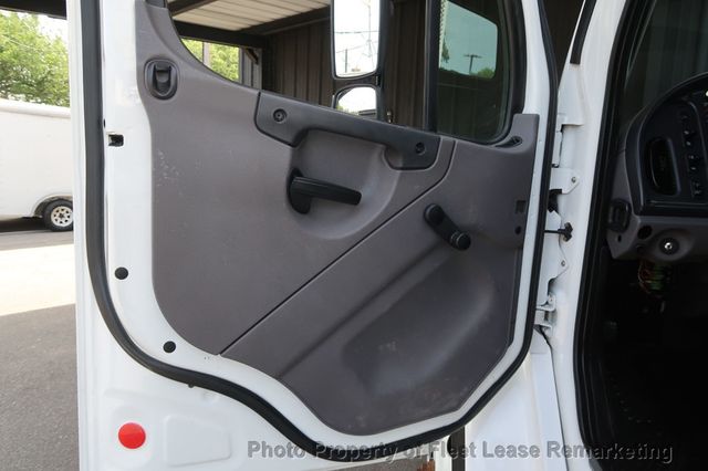 2018 Freightliner M2-106 2WD Reg Cab Utility Bucket M2-106 2WD Reg Cab Utility Bucket - 23033182 - 12