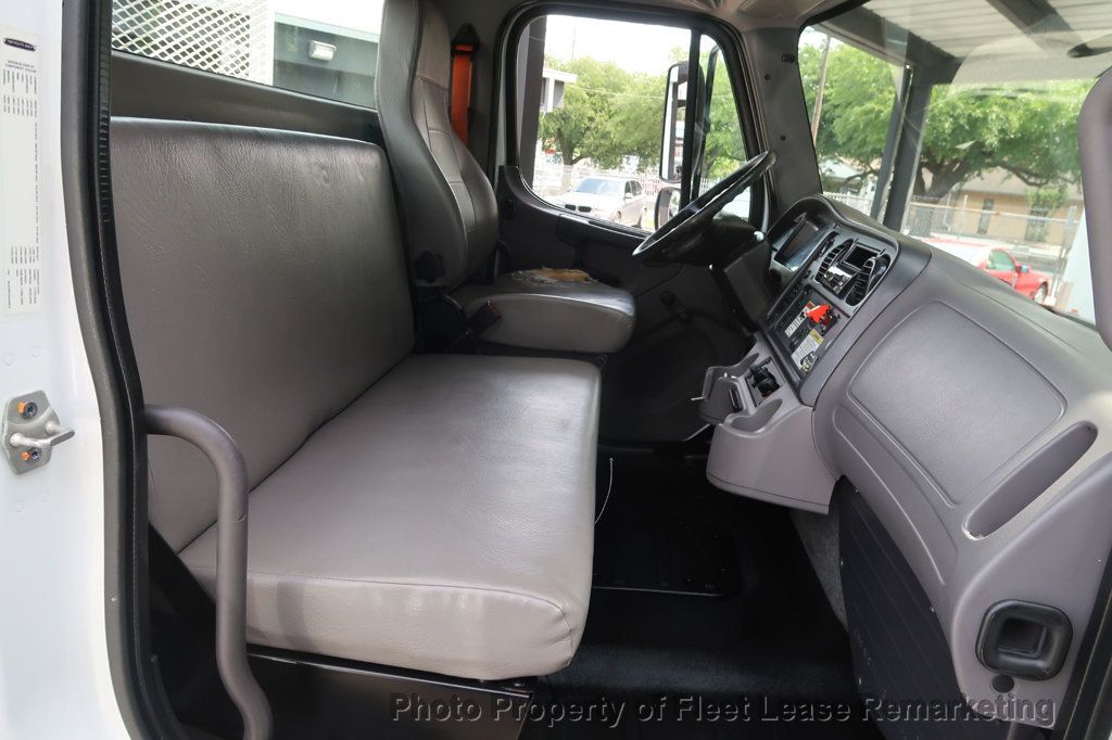 2018 Freightliner M2-106 2WD Reg Cab Utility Bucket M2-106 2WD Reg Cab Utility Bucket - 23033182 - 23