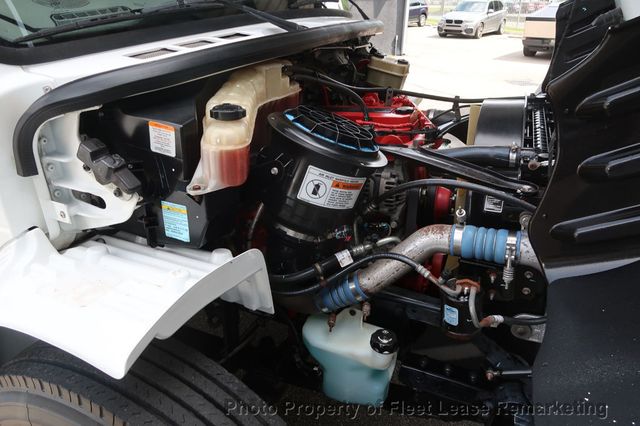 2018 Freightliner M2-106 2WD Reg Cab Utility Bucket M2-106 2WD Reg Cab Utility Bucket - 23033182 - 36