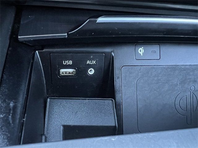 2018 Genesis G80 3.8L RWD - 22934140 - 29