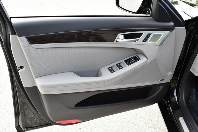 2018 Genesis G80 3.8L RWD W/Premium Package - 23057922 - 39