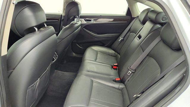 2018 Genesis G80 3.8L RWD w/ Premium Package - 23011422 - 21