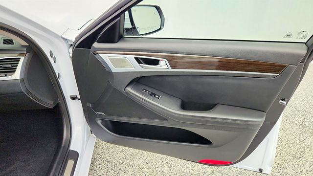 2018 Genesis G80 3.8L RWD w/ Premium Package - 23011422 - 26