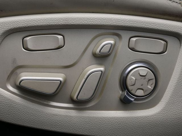 2018 Genesis G90 3.3T Premium RWD - 22995150 - 9