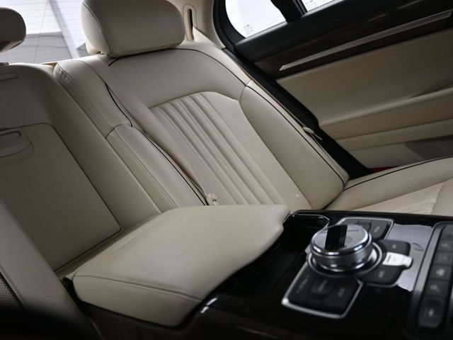 2018 Genesis G90 3.3T Premium RWD - 22995150 - 20