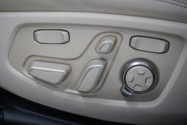 2018 Genesis G90 5.0L Ultimate - 23026411 - 13