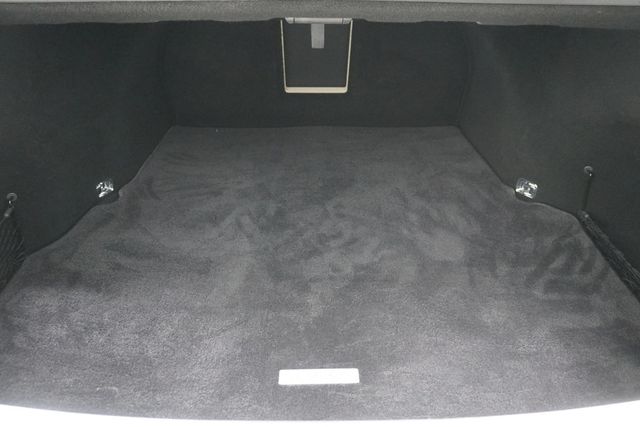 2018 Genesis G90 5.0L Ultimate - 23026411 - 28