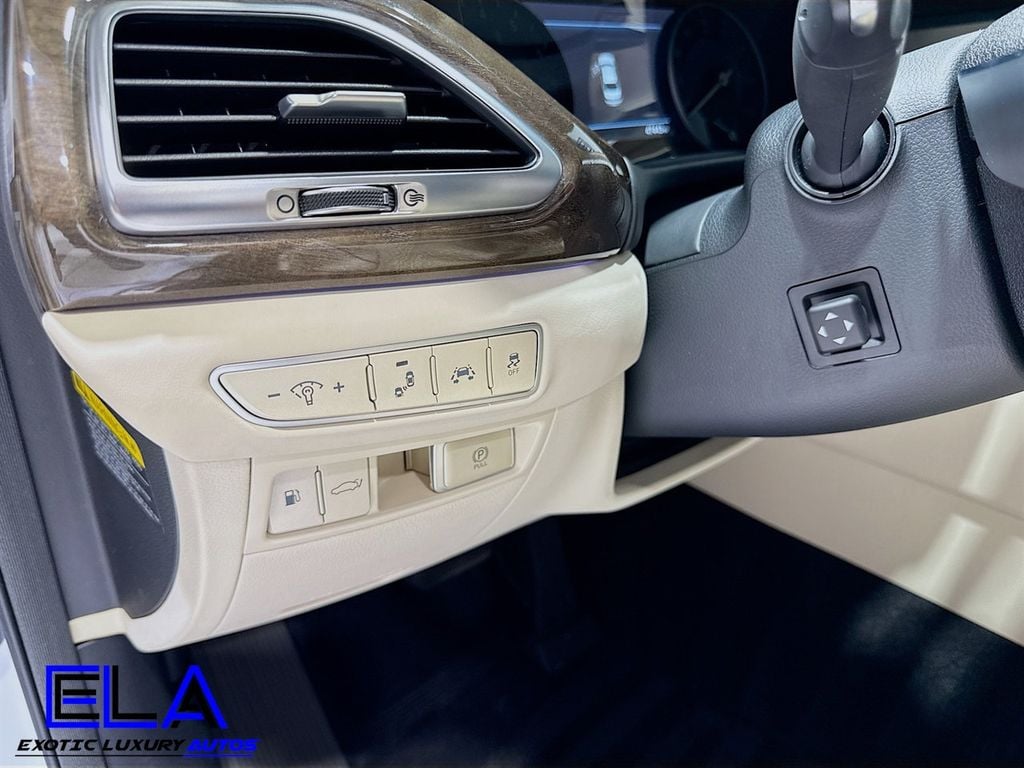 2018 Genesis G90 5.0 ULTIMATE! HAS FACTORY WARRANTY! REAR TVS! HEADS UP! CLEAN! - 22924786 - 18