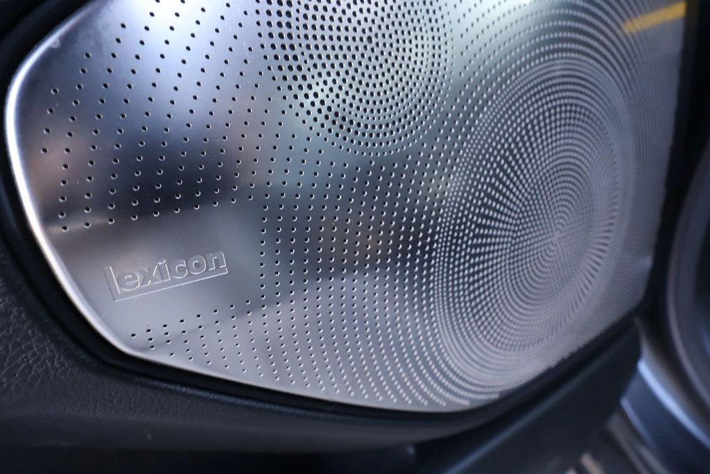 2018 Genesis G90 5.0 Ultimate Sedan 4D - 22991035 - 18